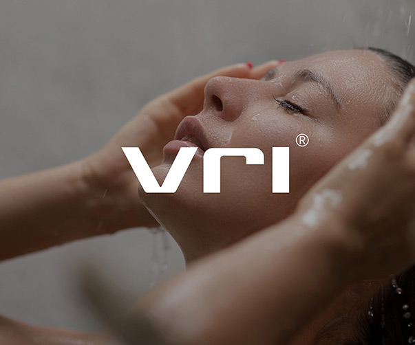 綜合性集團(tuán)Logo設(shè)計(jì)：多維度考量與創(chuàng)意表達(dá)